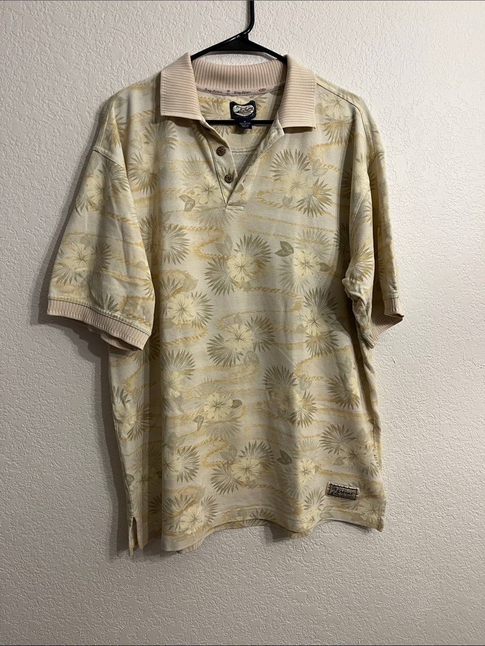 Grandpacore / eclectic grandpa Tommy Bahama Beige & Light Yellow Tropical Polo